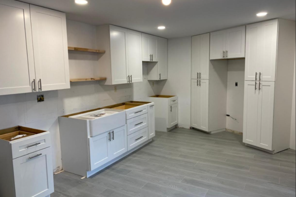 UNIVERSAL KITCHENS // REFACING